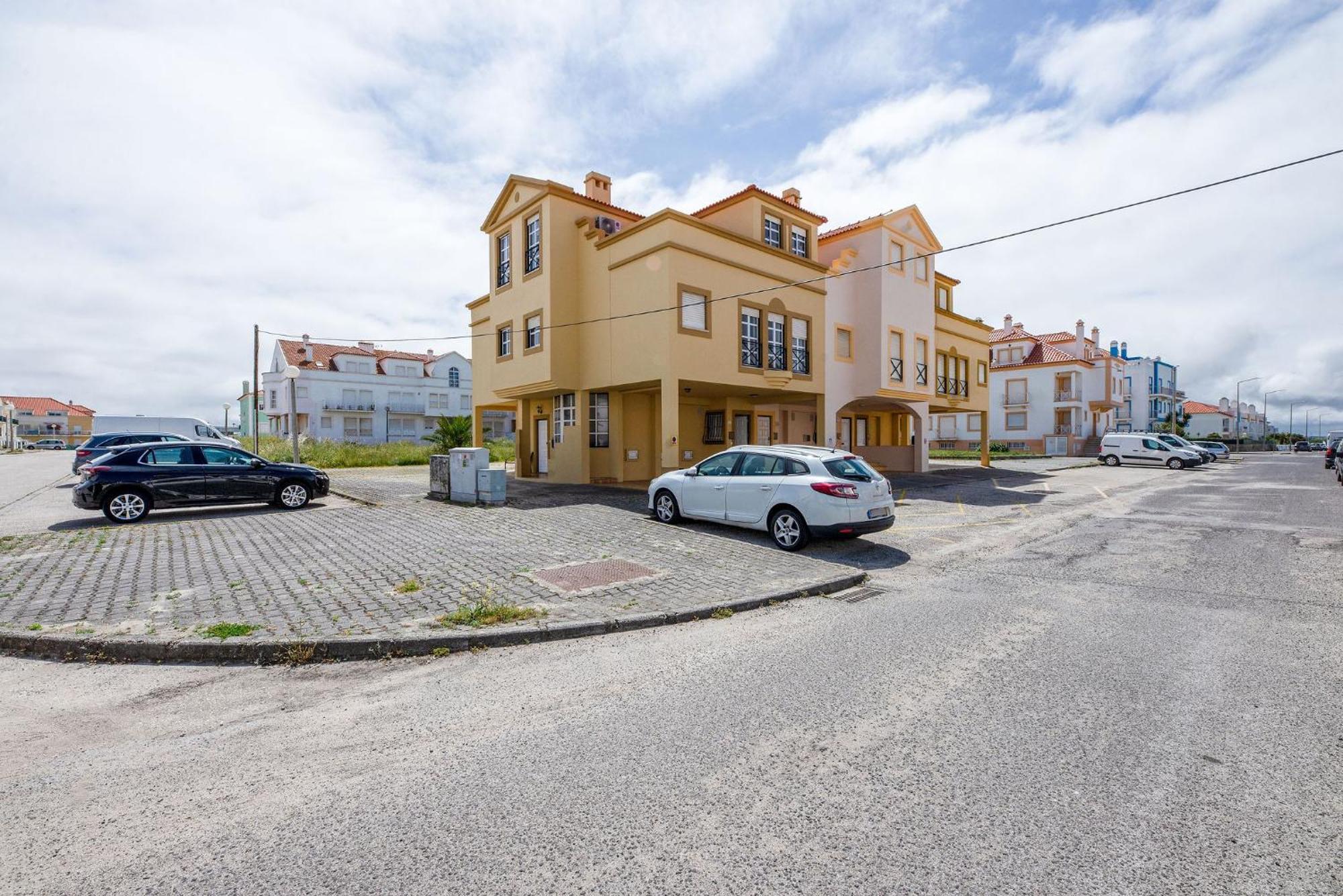 Baleal Pointsurprise House Apartment ภายนอก รูปภาพ